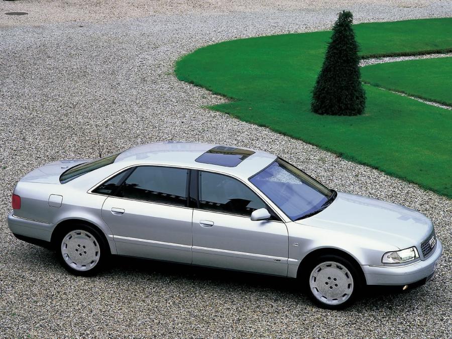  Audi A8 L 6.0 Quattro (D2) 2001 года  (фото 21 из 27)